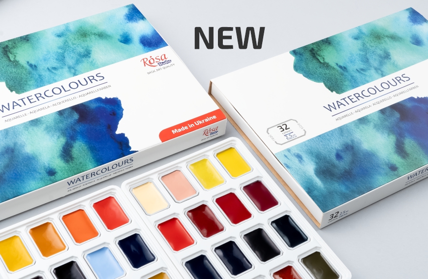 The new large 32-colour ROSA Studio art watercolour set